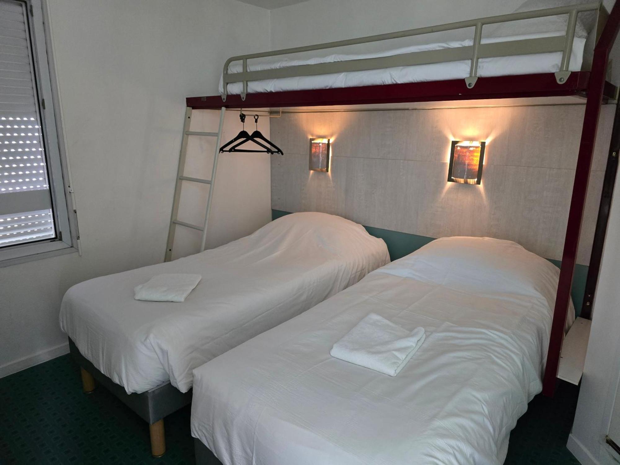 Brit Hotel Essentiel Poitiers Gare Du Futuroscope Jaunay-Clan Ngoại thất bức ảnh