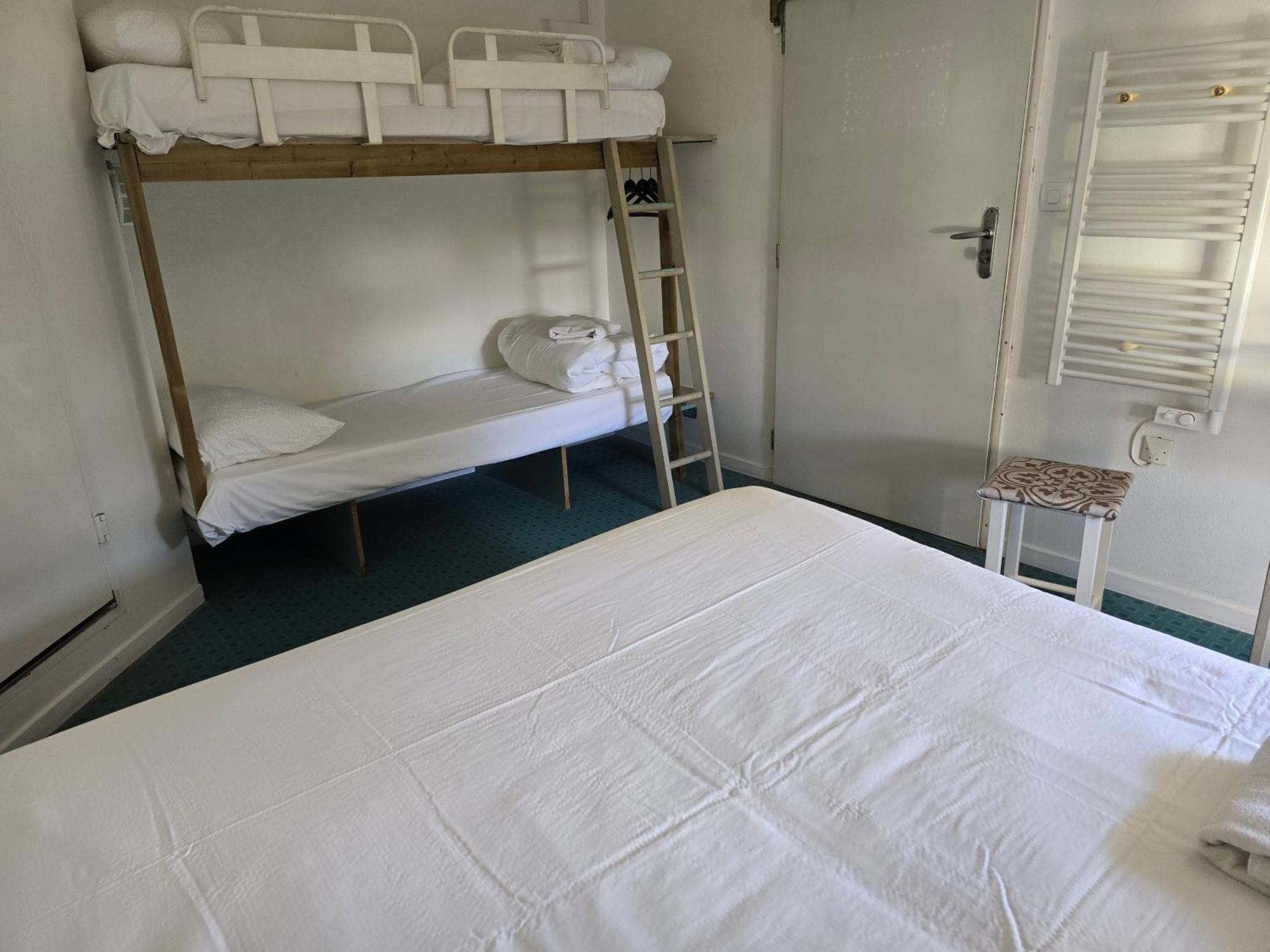 Brit Hotel Essentiel Poitiers Gare Du Futuroscope Jaunay-Clan Ngoại thất bức ảnh