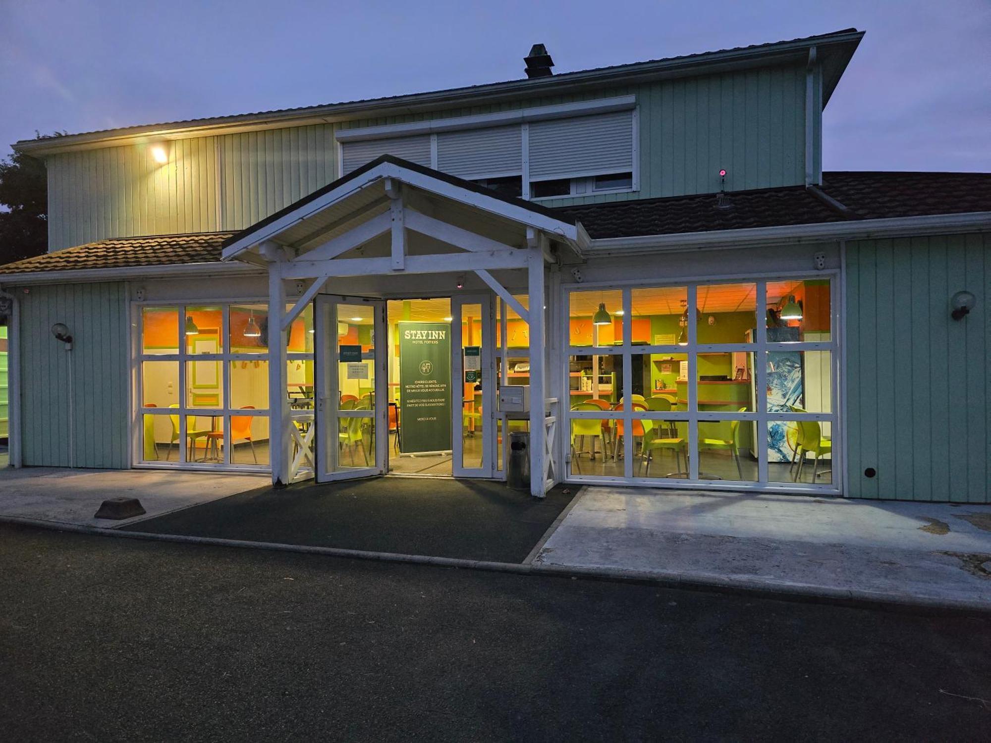 Brit Hotel Essentiel Poitiers Gare Du Futuroscope Jaunay-Clan Ngoại thất bức ảnh